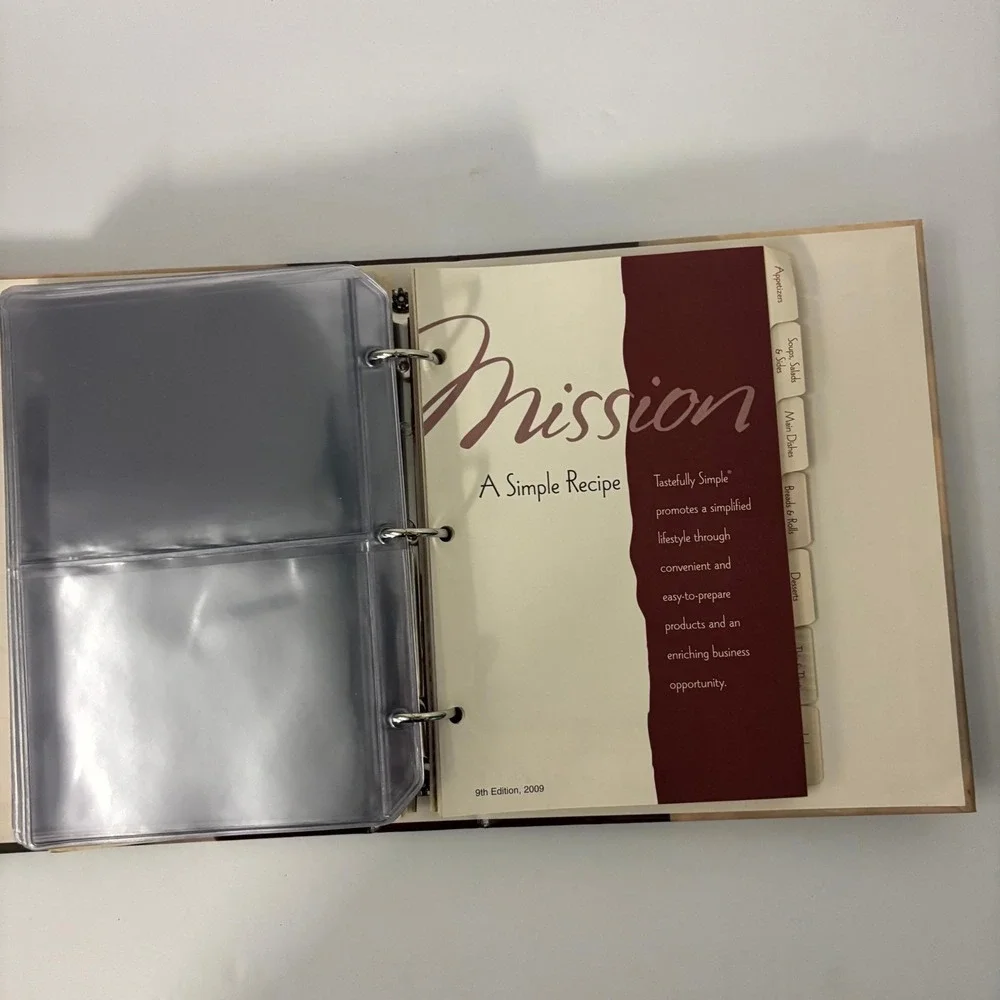 Tastefully Simple Simple Recipes 9th Edition 2009 3-Ring Recipe Binder Cookbook